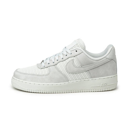 Nike Air Force 1 '07 LV8