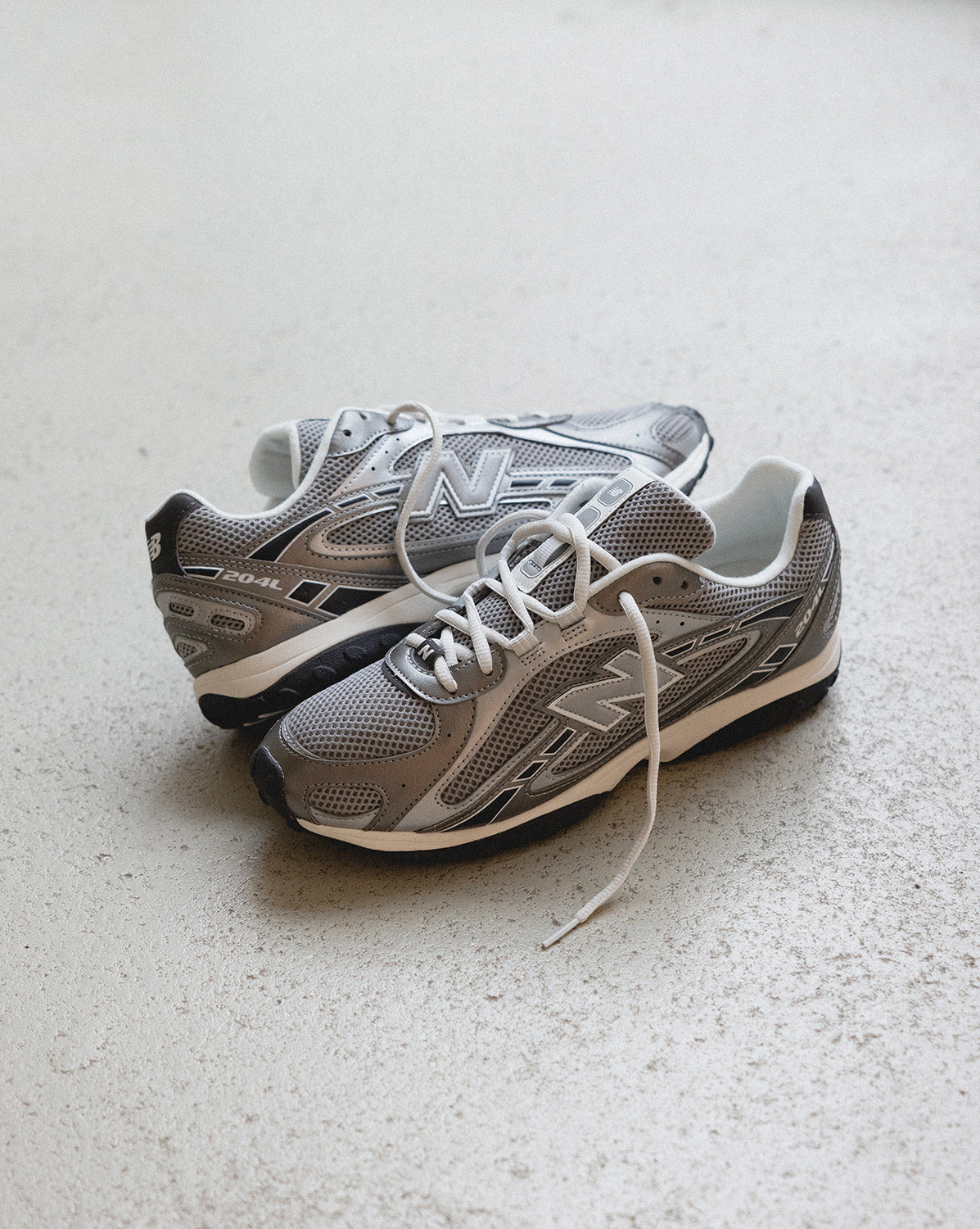 New Balance 204L