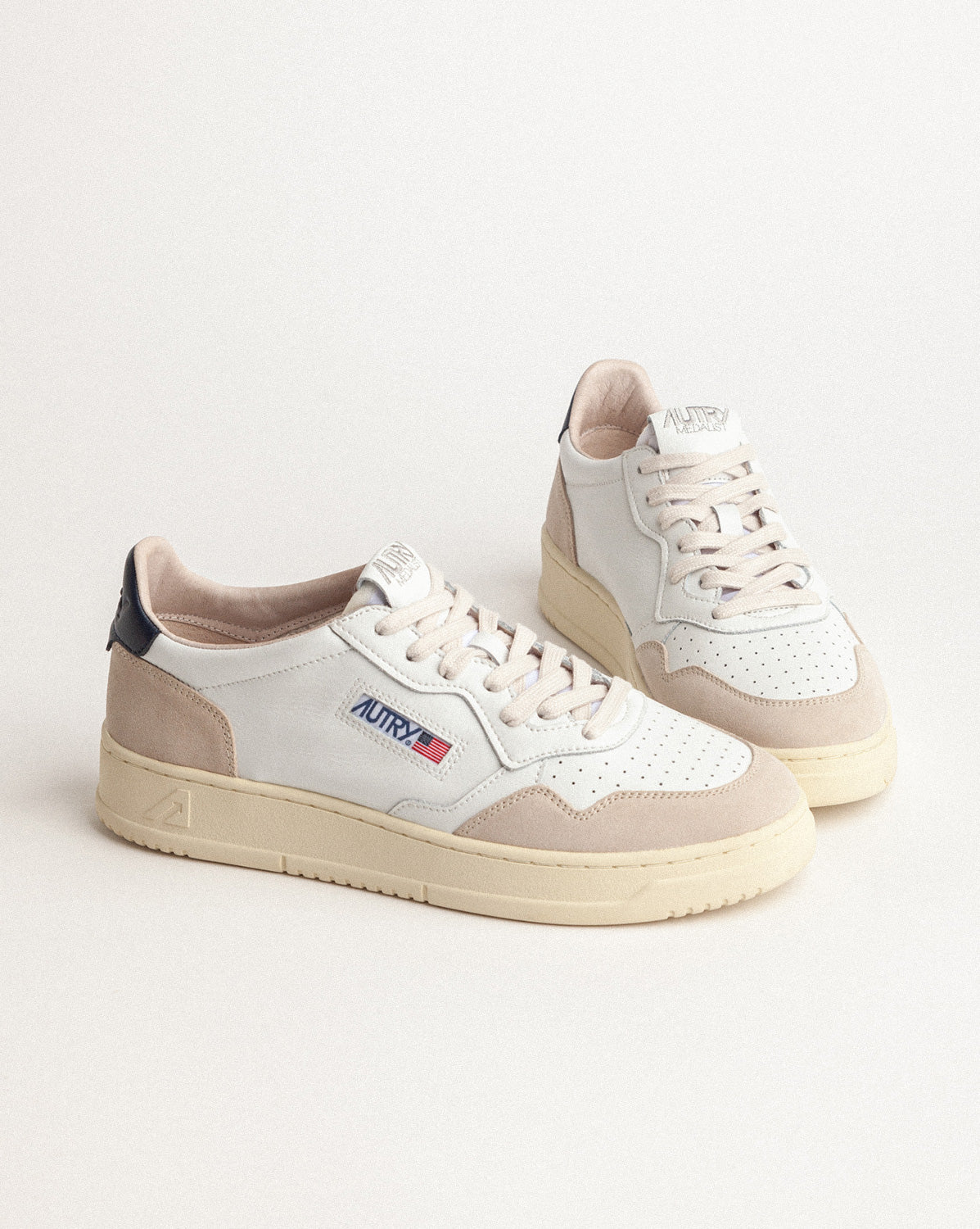 Autry Medalist *Leather / Suede*