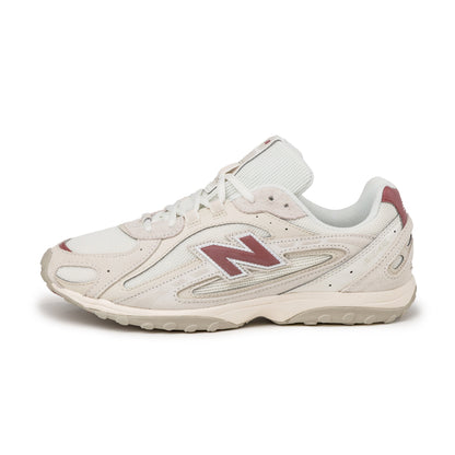 New Balance 204L