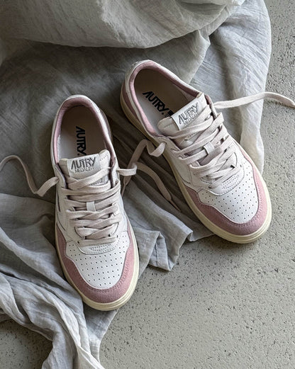 Autry Medalist W *Goat / Suede*