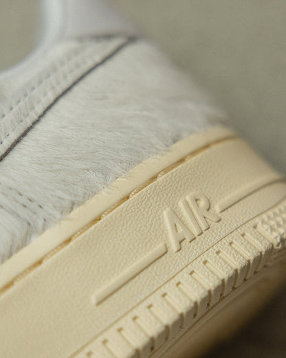 Nike Wmns Air Force 1 '07