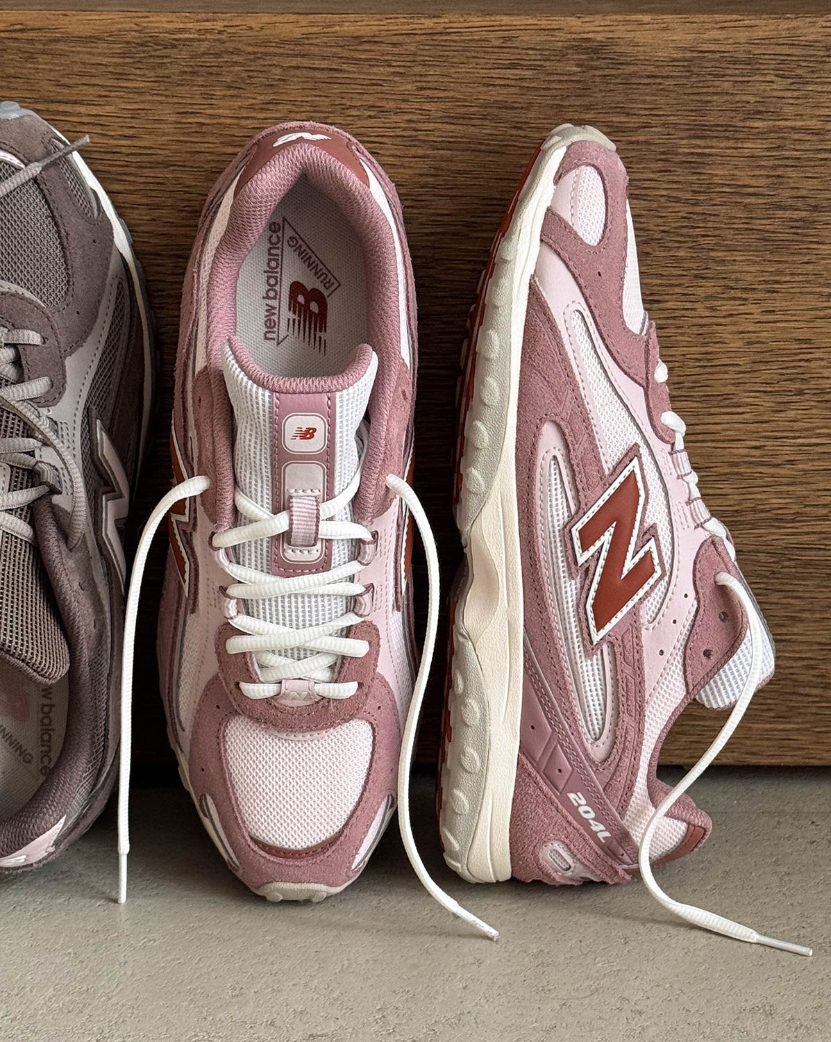 New Balance 204L
