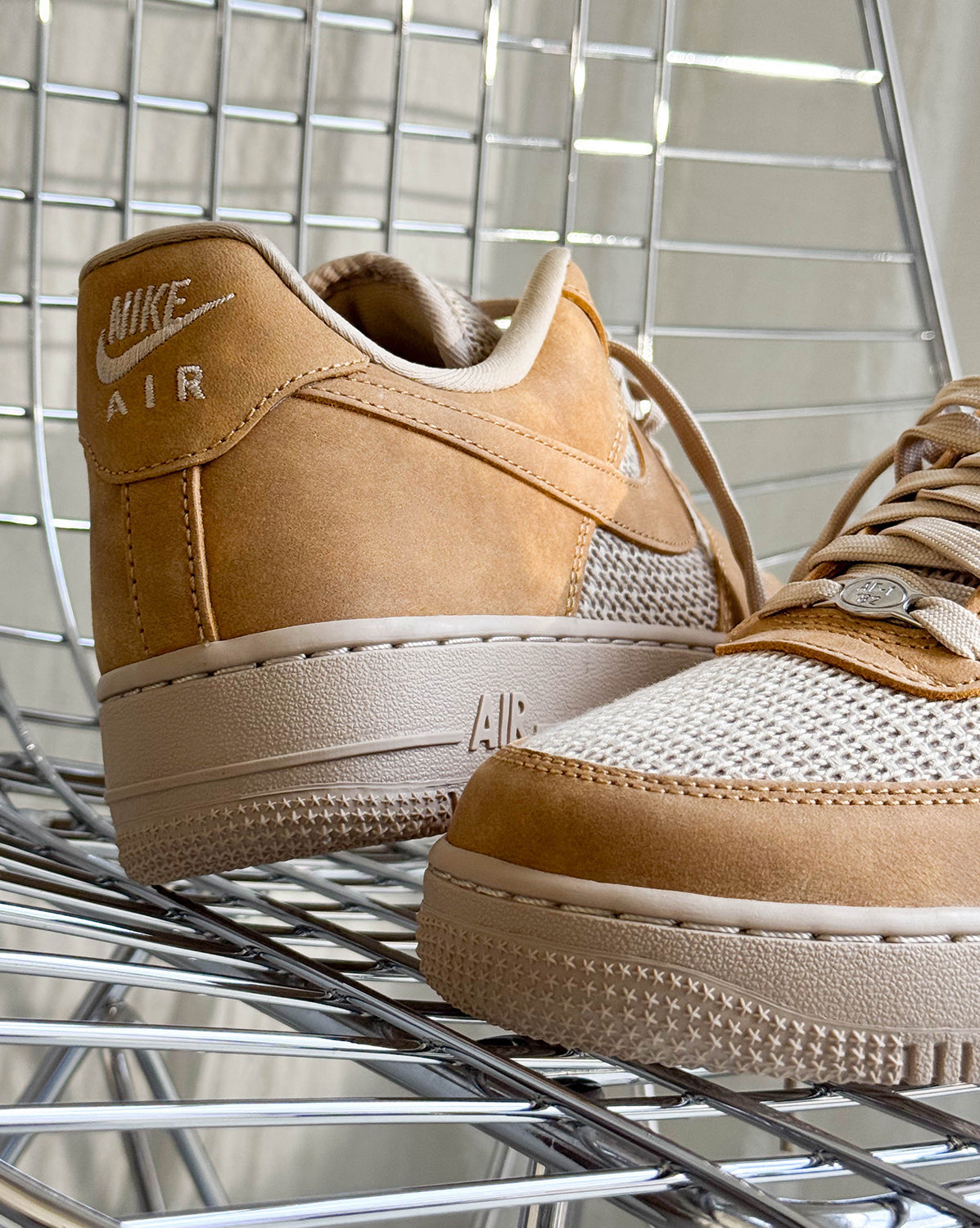 Nike Air Force 1 '07 LV8