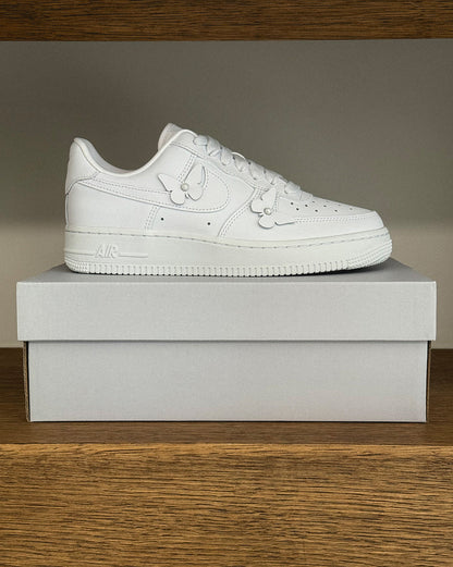 Nike Wmns Air Force 1 ’07